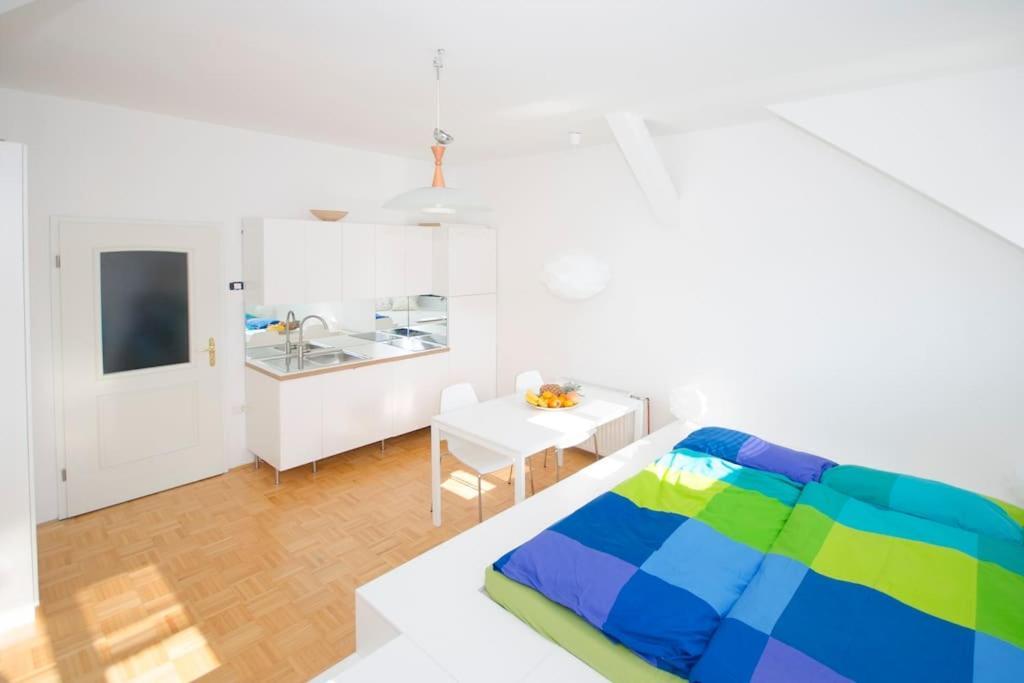 לובליאנה The Cute, Sunny Apartment In The Center +P מראה חיצוני תמונה