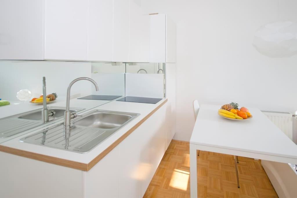 לובליאנה The Cute, Sunny Apartment In The Center +P מראה חיצוני תמונה